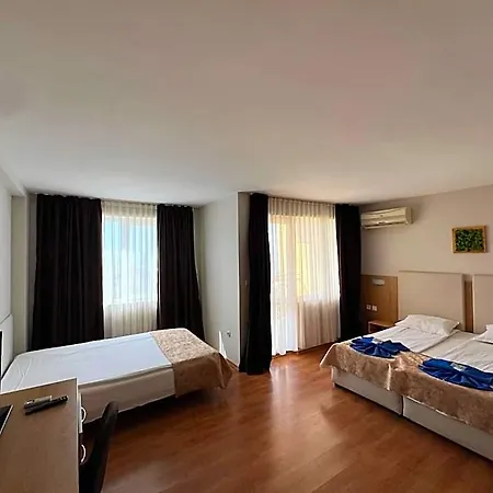 Family Milev Hotel